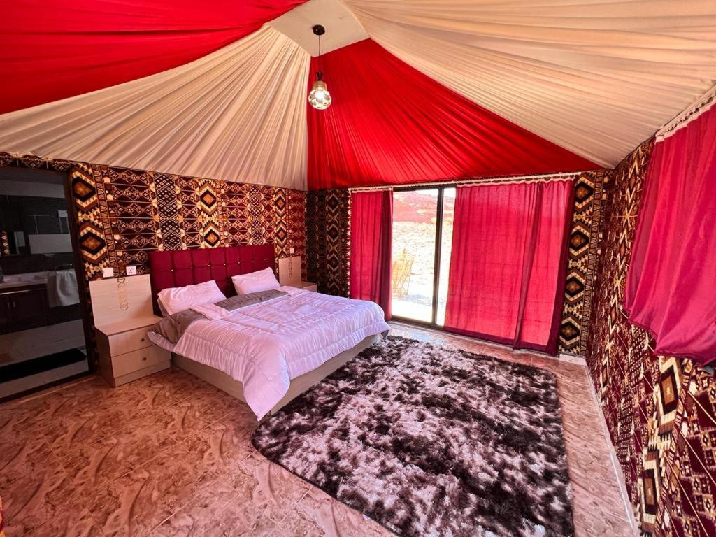Wadi Rum Sky Tours & Camp Εξωτερικό φωτογραφία