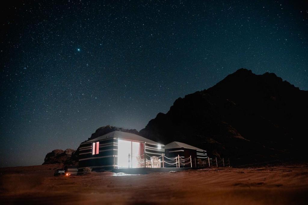 Wadi Rum Sky Tours & Camp Εξωτερικό φωτογραφία